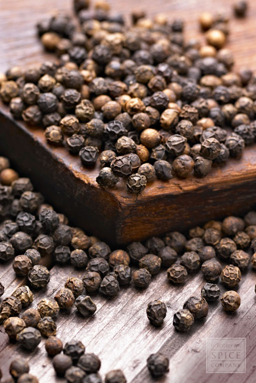 https://www.herbco.com/images/page/productguide/PROD-DETAIL-930-peppercorn-black-whole-organic-bottom2.jpg